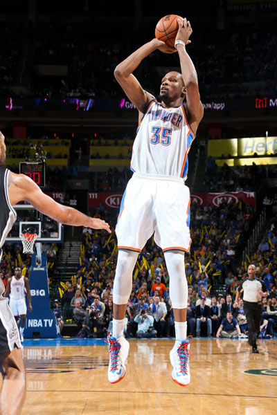 山东力克青岛晋级CBA杯八强，对阵浙江（山东击败青岛挺进CBA杯八强，将战浙江）