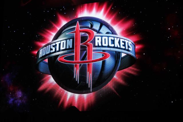 罗马2-0乌迪内斯，洛伦佐-佩莱格里尼破门，切利克锁定胜局（罗马2-0擒乌迪内斯：佩莱格里尼先拔头筹，切利克终结悬念）