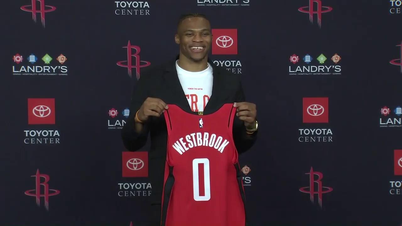 ESPN：维尼修斯续约谈判可能世界杯后重启，皇马内部保持乐观（ESPN：维尼修斯续约谈判或推迟至世界杯后，皇马仍持乐观态度）